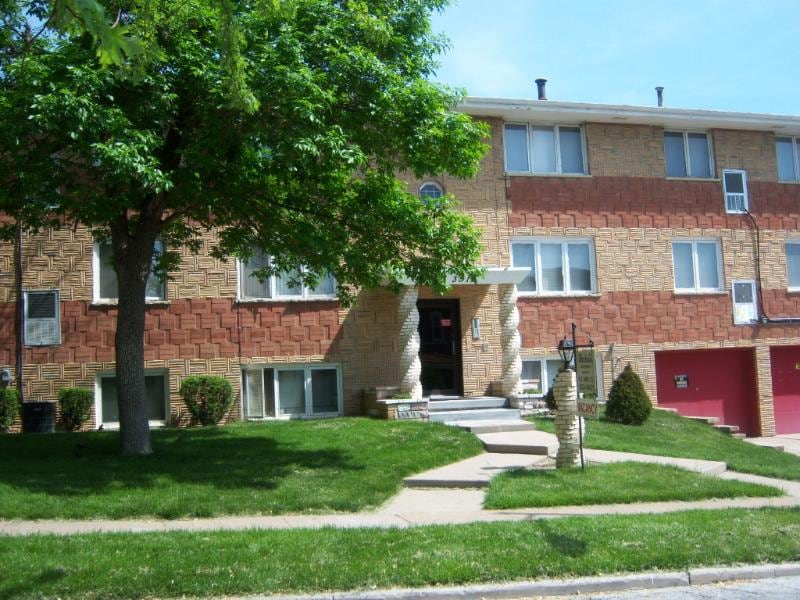 Rachelle Apartments in Omaha, NE - Foto de edificio