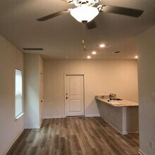 402 Marsh Ln in Princeton, TX - Building Photo - Building Photo