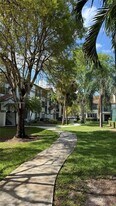640 S Park Rd in Hollywood, FL - Building Photo