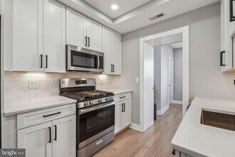 1404 Holbrook St NE in Washington, DC - Building Photo - Building Photo