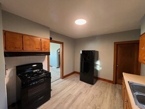 2527 Sutton Ave in Columbus, OH - Building Photo - Building Photo