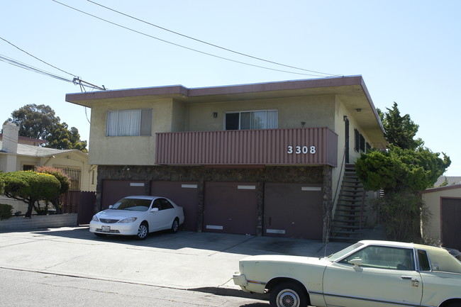 3308 Maple Ave in Oakland, CA - Building Photo - Building Photo