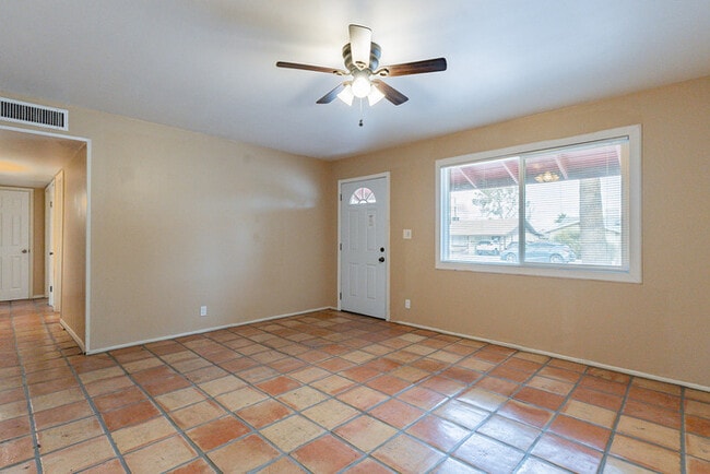 1025 W 12th Pl in Tempe, AZ - Building Photo - Building Photo