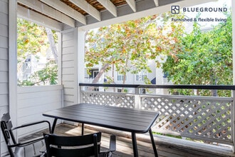 950 High School Way in Mountain View, CA - Building Photo - Building Photo