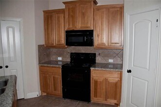 1426 Thibodaux Dr in Greenville, TX - Building Photo - Building Photo