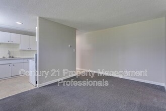 9108 127 Ave NW in Edmonton, AB - Building Photo - Building Photo