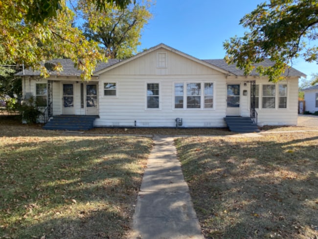 property at 1004 Main St