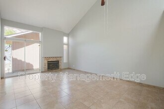 23680 Vía Olivia in Murrieta, CA - Building Photo - Building Photo