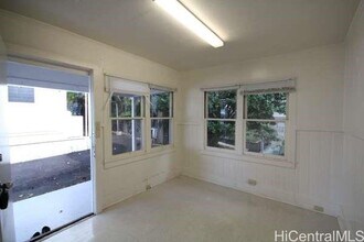 1084 Karratti Ln in Honolulu, HI - Building Photo - Building Photo