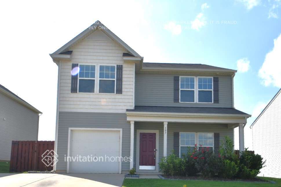 197 Hidden Lakes Rd in Statesville, NC - Building Photo
