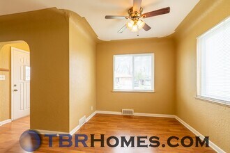 2052 Jamaica St in Aurora, CO - Building Photo - Building Photo