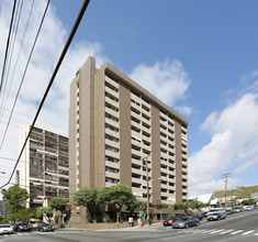 Ward Kinau in Honolulu, HI - Foto de edificio - Building Photo