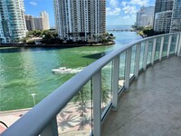 300 S Biscayne Blvd, Unit Loft 818 in Miami, FL - Building Photo - Building Photo