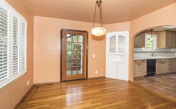 461 Matadero Ave in Palo Alto, CA - Building Photo - Building Photo