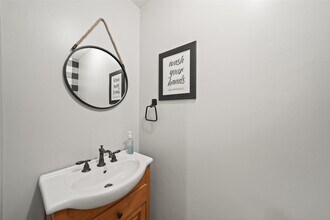 2654 Milburn Dr in League City, TX - Building Photo - Building Photo