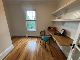 16 Greene St, Unit 2 in Somerville, MA - Building Photo