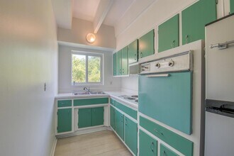 1520 Lake Ave, Unit 6B in Lake Worth Beach, FL - Foto de edificio - Building Photo