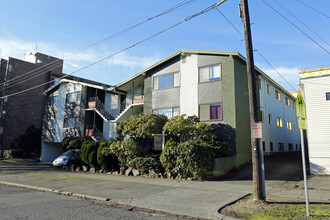 Century Villa in Seattle, WA - Building Photo - Building Photo