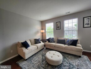 457 Wistar Pl in Glassboro, NJ - Building Photo - Building Photo