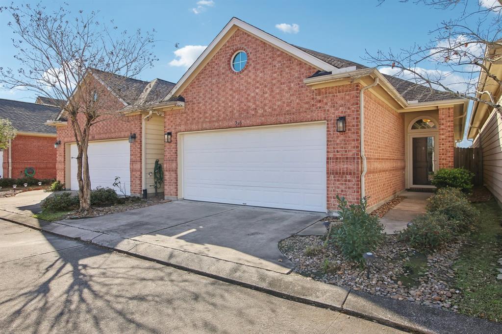 916 Sweet Pine Dr in Katy, TX - Building Photo