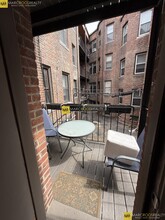 1710 Commonwealth Ave, Unit 1 in Boston, MA - Building Photo - Building Photo