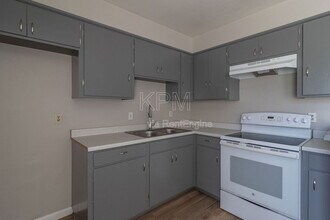 10400 Lower Sacramento Rd in Stockton, CA - Building Photo - Building Photo