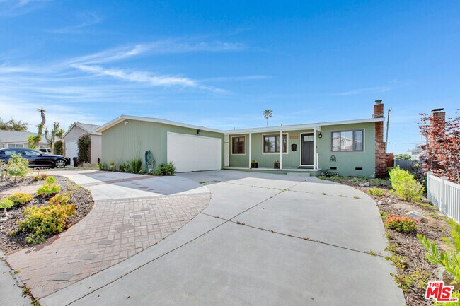 property at 7212 W 91st St