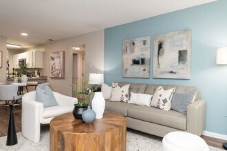 Vetra West Hills in Knoxville, TN - Building Photo - Building Photo