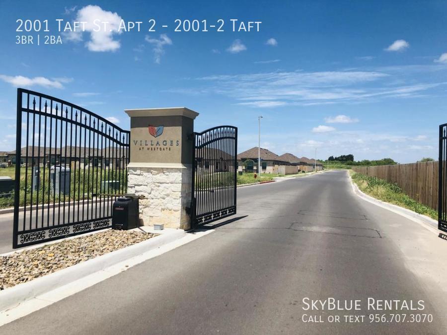 2001 Taft St-Unit -2001-2 Taft in Weslaco, TX - Building Photo