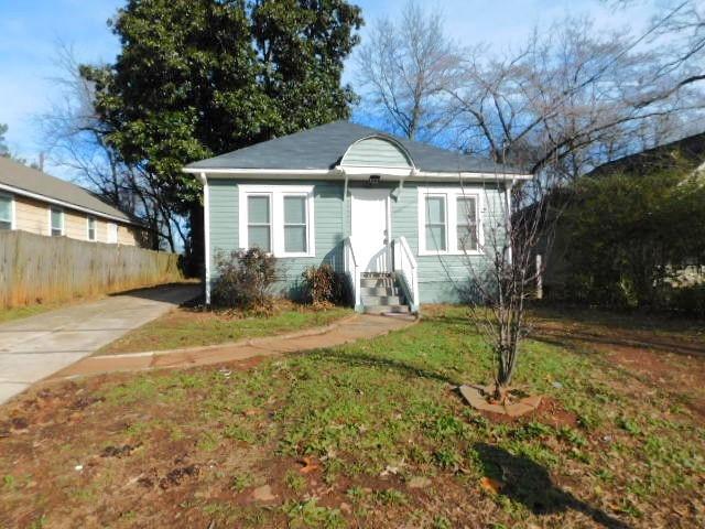 2497 Lakewood Ave in Atlanta, GA - Building Photo