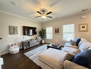 1630 Shadow Green Dr in Franklin, TN - Building Photo - Building Photo