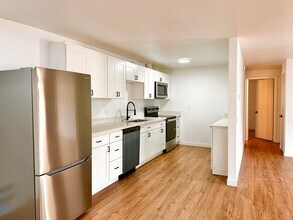 7115 44th Ave S in Seattle, WA - Building Photo - Building Photo