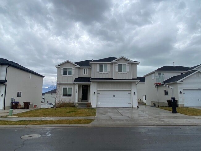 property at 7046 N Silver Creek Way