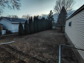 242 S Adams St in South Beloit, IL - Building Photo - Building Photo