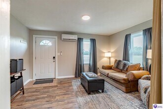 203 Rogersville Rd in Radcliff, KY - Building Photo - Building Photo