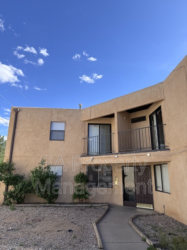 property at 12304 Candelaria Rd NE