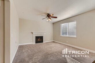 7773 Oasis Dr in Castle Rock, CO - Foto de edificio - Building Photo