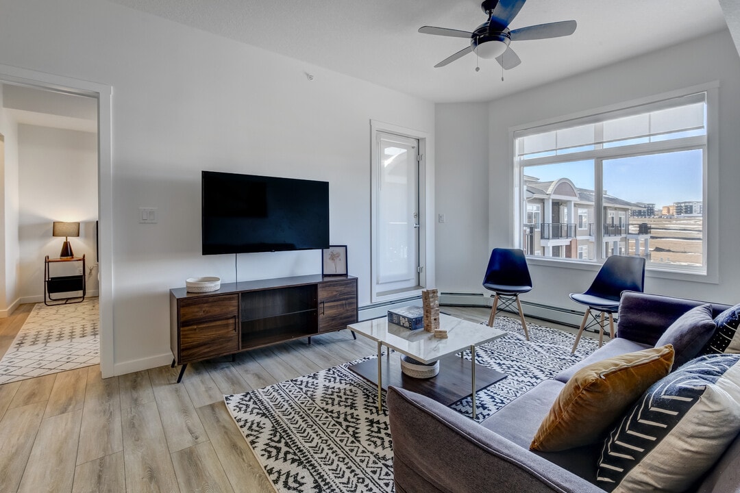 3727 Sage Hill Dr NW in Calgary, AB - Building Photo