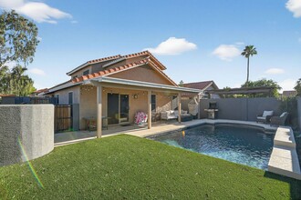 8807 E Dahlia Dr in Scottsdale, AZ - Building Photo - Building Photo