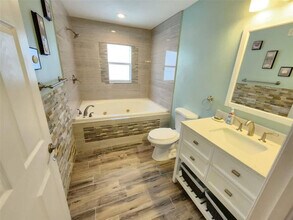 2115 Karen Dr in Lutz, FL - Building Photo - Building Photo