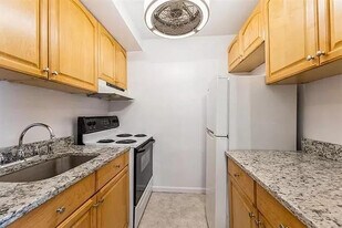 40 Ellington St in East Orange, NJ - Building Photo