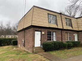 441 Harding Pl in Nashville, TN - Building Photo