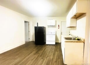 26 Du Bois Ave in Poughkeepsie, NY - Building Photo - Building Photo