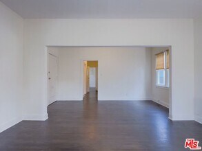 1532 Rosalia Rd in Los Angeles, CA - Building Photo - Building Photo