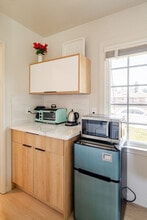 945 Maryann Dr in Santa Clara, CA - Building Photo - Building Photo