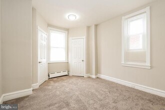 5627 Hadfield St in Philadelphia, PA - Building Photo - Building Photo