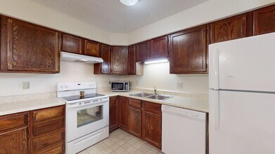 3827 Phoenix St in Ames, IA - Building Photo - Building Photo