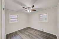 604 Fayetteville Rd photo'