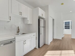 3517 N 16th St in Philadelphia, PA - Foto de edificio - Building Photo