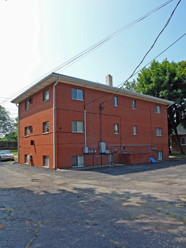 607 E Dorothy Ln in Dayton, OH - Building Photo - Building Photo